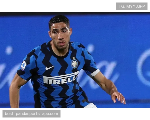 卡瓦哈尔与阿什拉夫右后卫推进深度的分化趋势解析